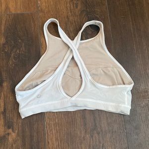 Lululemon sports bra size 8